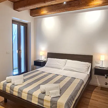Civico134 Apartman *